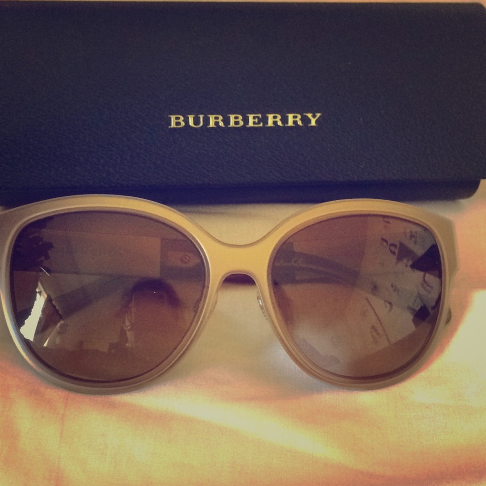 Burberry sunglasses
